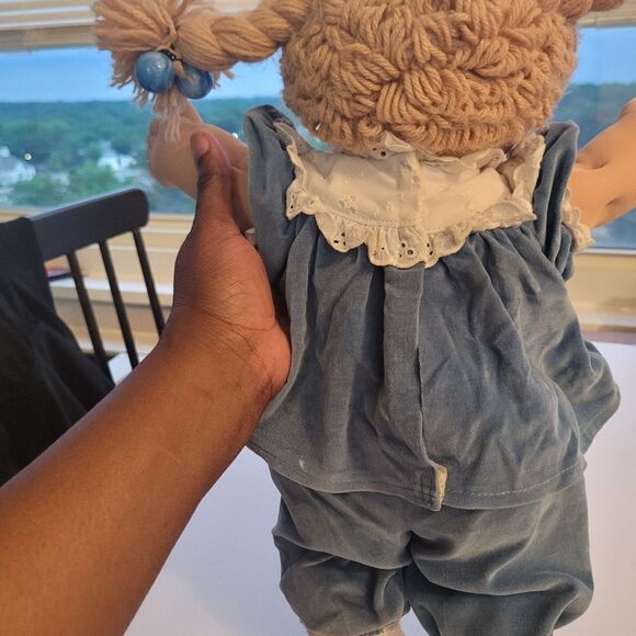 Vintage Cabbage patch kids doll/ diapers/ clothes 1985 Xavier Robert soft body - Picture 7 of 9